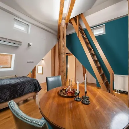 Tower Suite: 150m²duplex * Praga