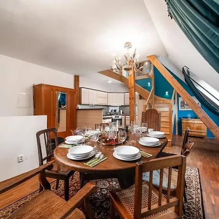 Tower Suite: 150m²duplex براغ